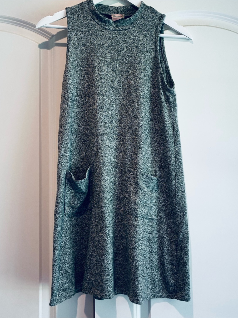 For All Seasons Paper Crane Heather Gray Knit Sleeveless  Dress Size L (Girls)